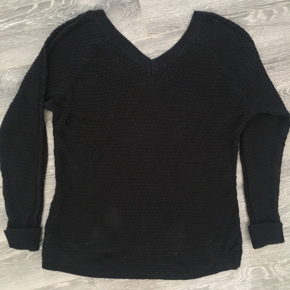 Guess knit top size LG - Picture 1 of 2